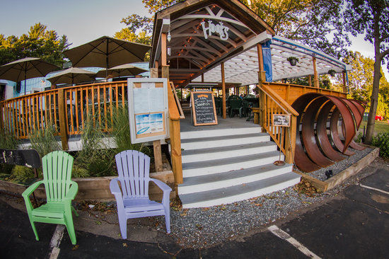 Hook's Chill & Grille